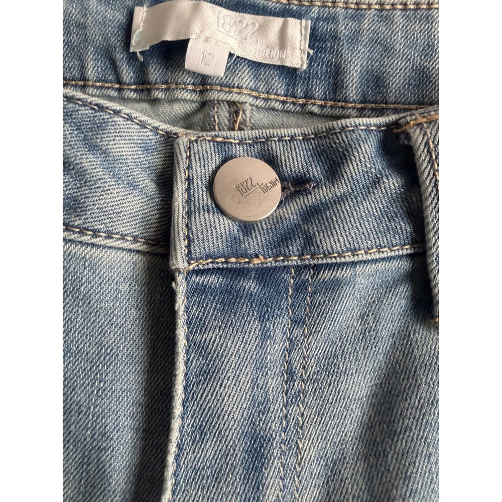1822 Denim Womens Ankle Straight Jeans Light Wash Distressed Raw Hem Size 12 - Picture 6 of 10